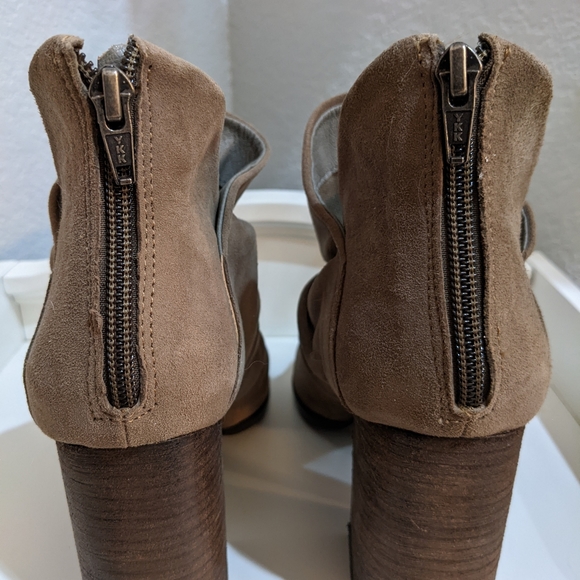 Tahari, Open Toe, Block Heel, Tan, Size 7 New, Suede - Picture 3 of 11